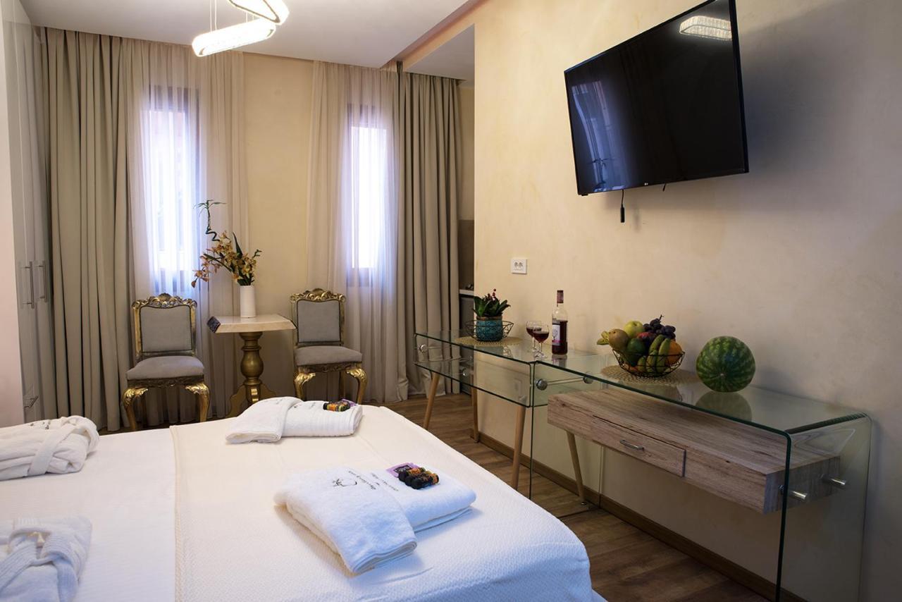 Edward Luxury Suites Ханья Экстерьер фото